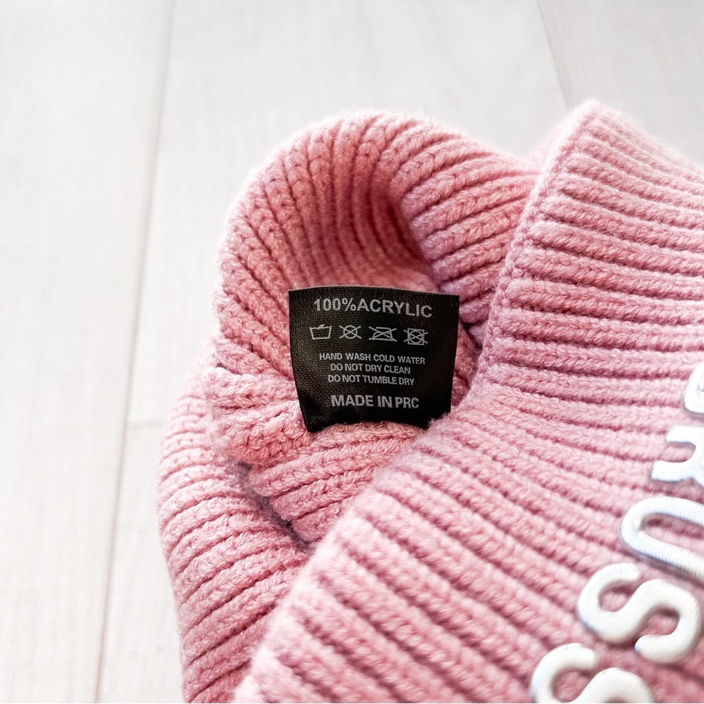 Pink Brussels knit toque hat - Picture 6 of 6